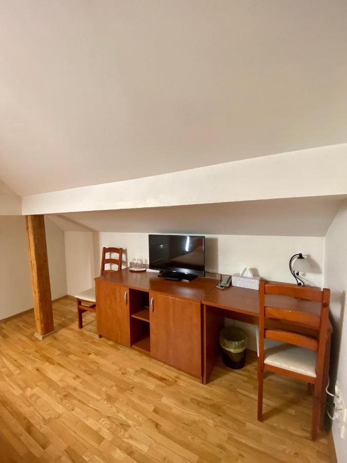 Pas Stefa Hotel Telšiai Buitenkant foto