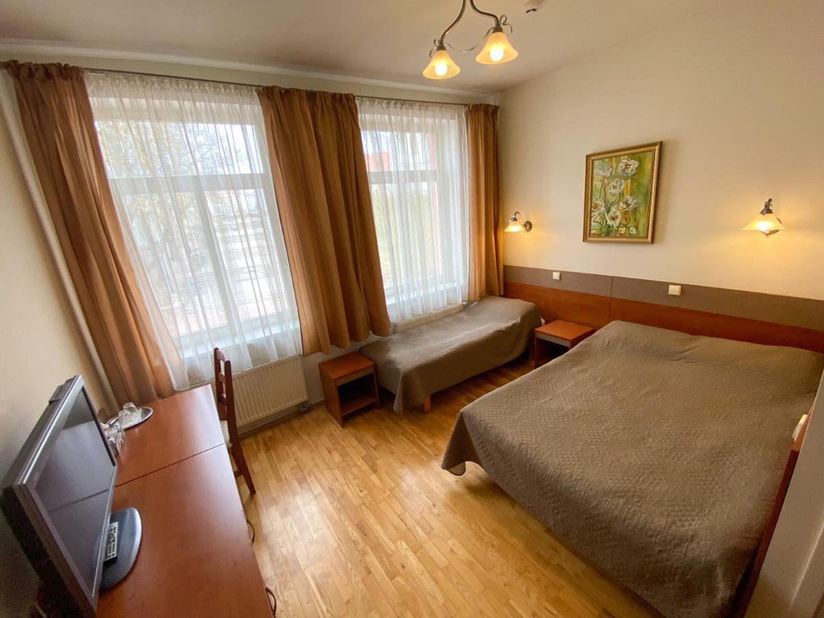Pas Stefa Hotel Telšiai Buitenkant foto